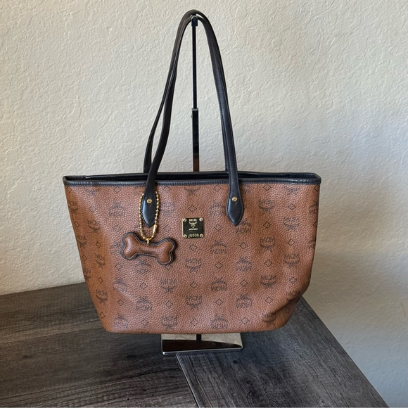 MCM Handbags - 🔥SALE🔥💎AUTHENTIC MCM SMALL CHOCO TOTE BAG EXCELLENT CONDITION 💎